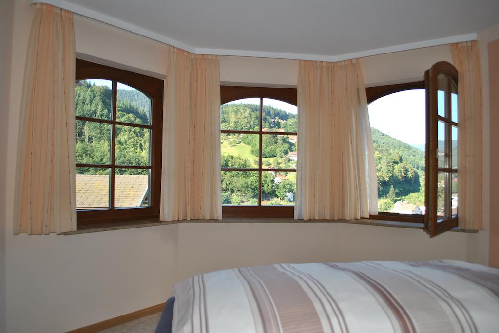Ferienwohnung Schwarzwaldsteig Bad Peterstal-Griesbach Δωμάτιο φωτογραφία
